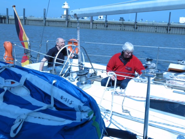 Wedel – Glückstadt – Cuxhaven und 27 Sonnenstunden auf der Elbe