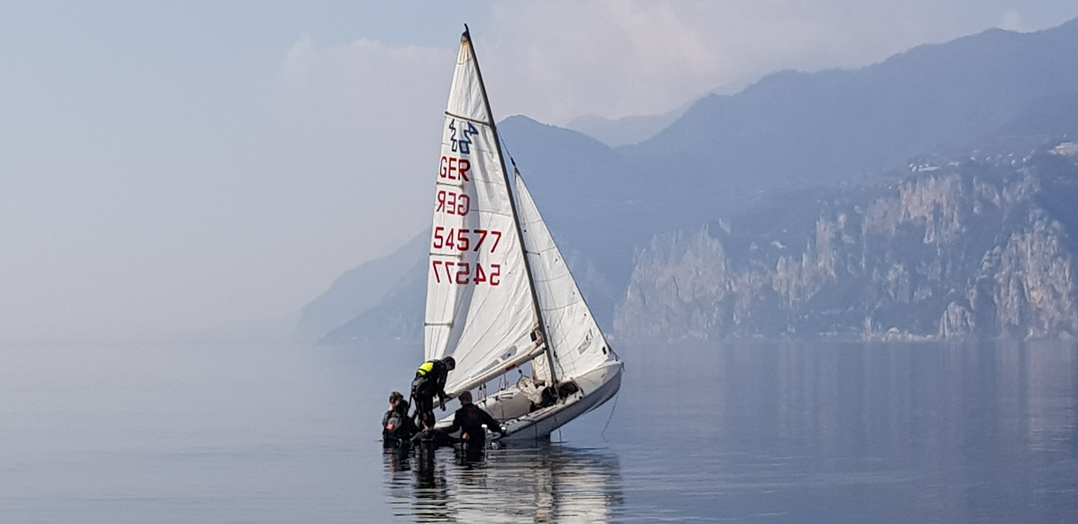 Zum Abschied Mimosen und riesige Ostereier