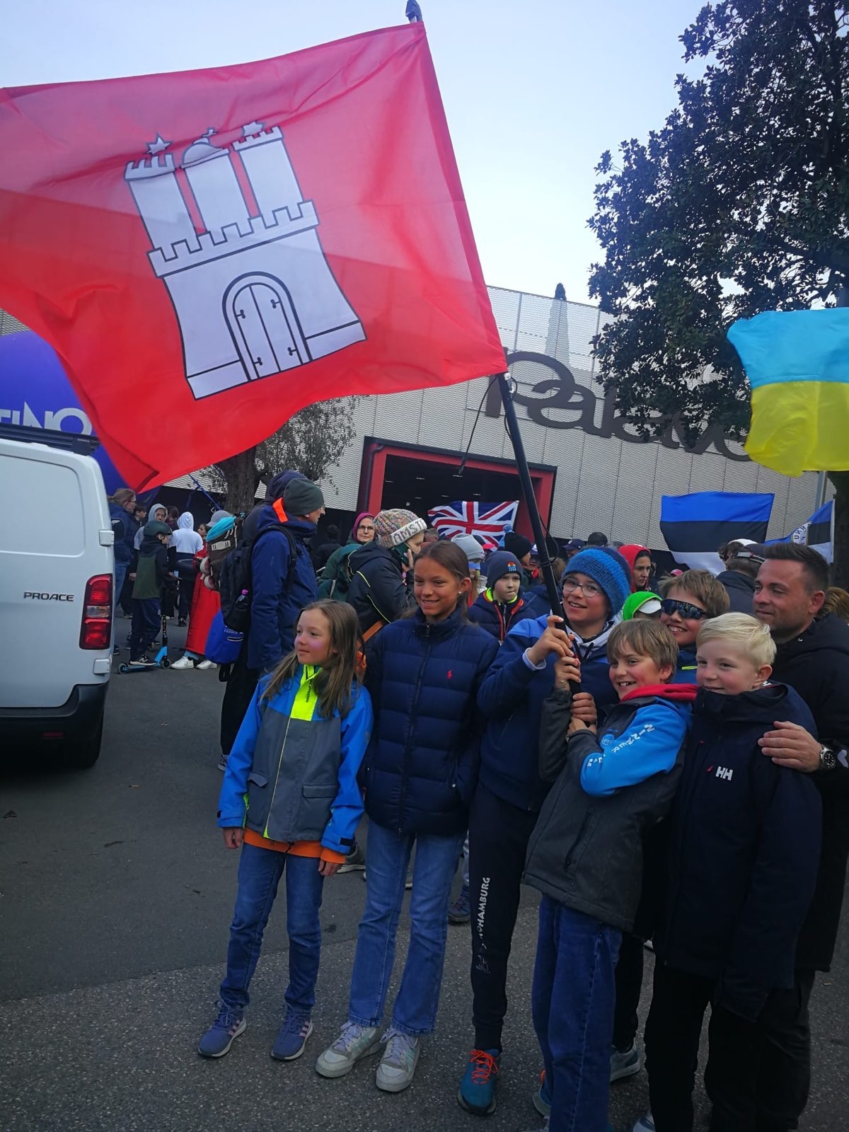 Ora, Ora und nochmal Ora