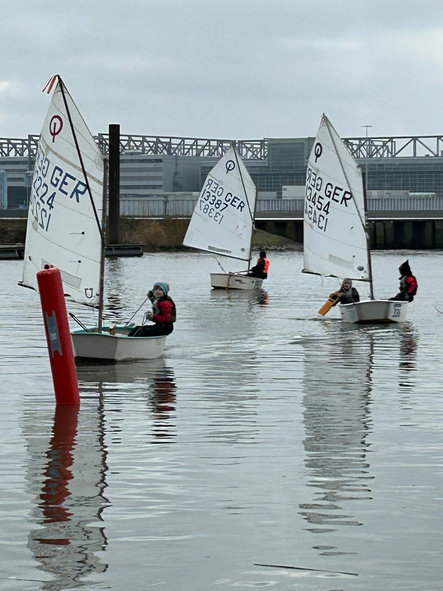 Opti-Ansegeln zu Jazzklängen